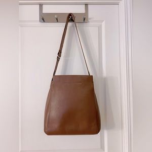 Everlane Leather Form Bag in Cognac / Brown